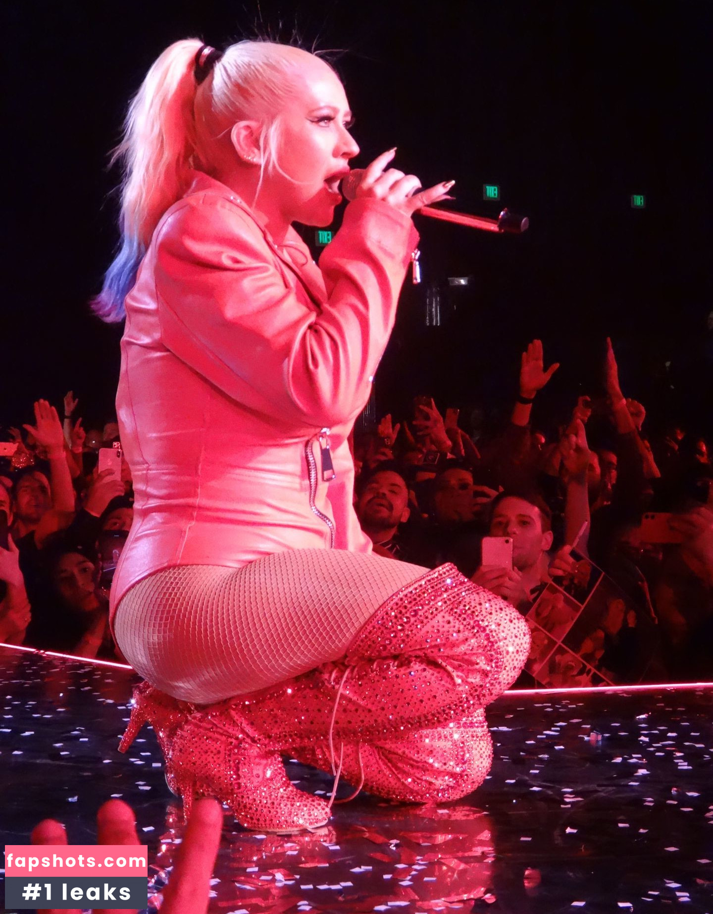 Christina Aguilera Nude Leaks OnlyFans Photos #2217 - LeakJerk