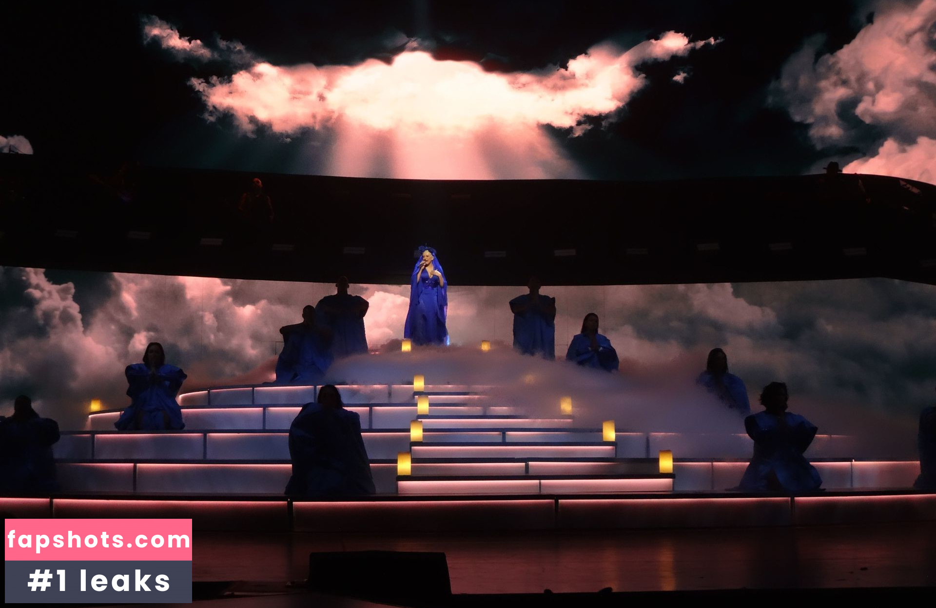 Christina Aguilera Nude Leaks OnlyFans Photos #2265 - LeakJerk