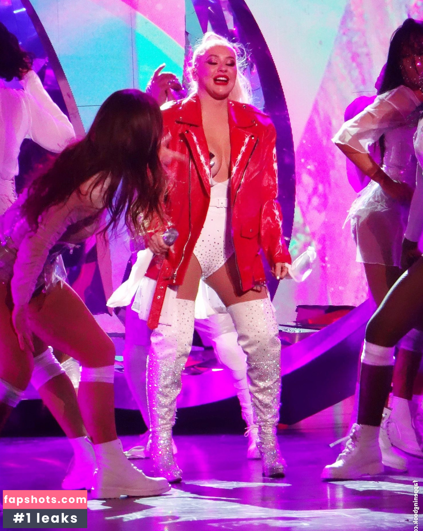 Christina Aguilera Nude Leaks OnlyFans Photos #2312 - LeakJerk