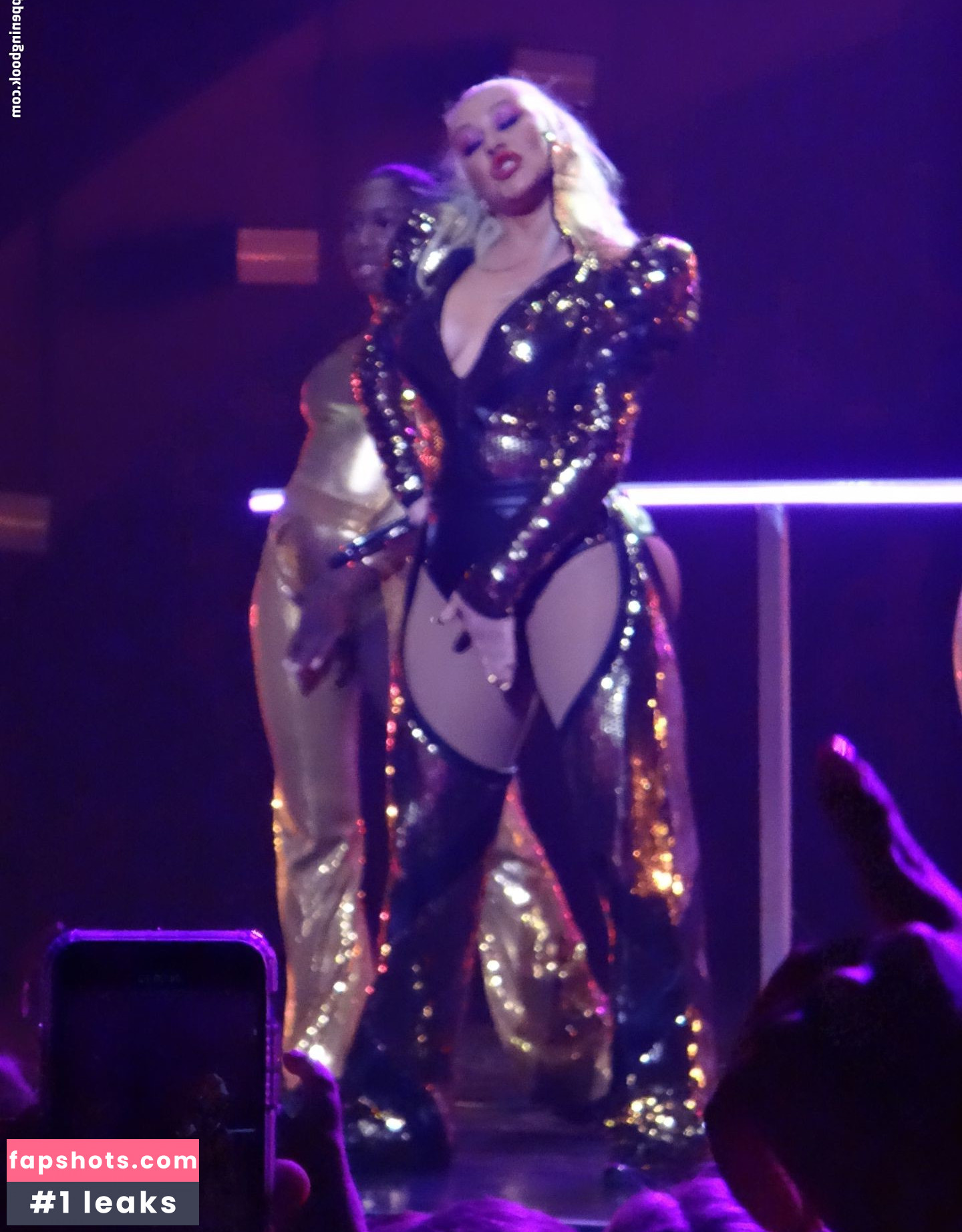 Christina Aguilera gallery photo #2362