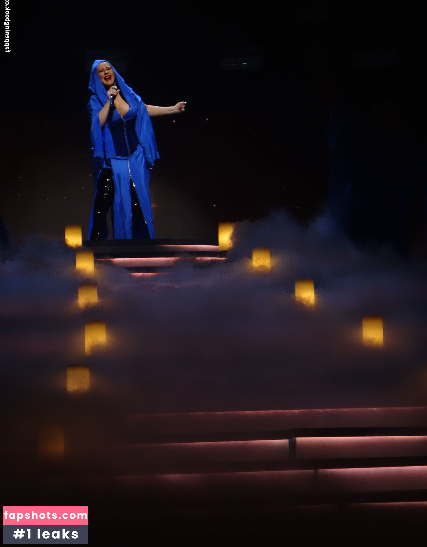 Christina Aguilera gallery photo #2377