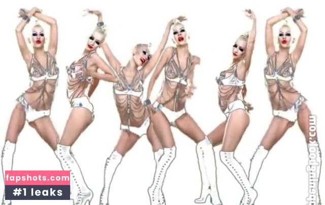 Christina Aguilera gallery photo #2421