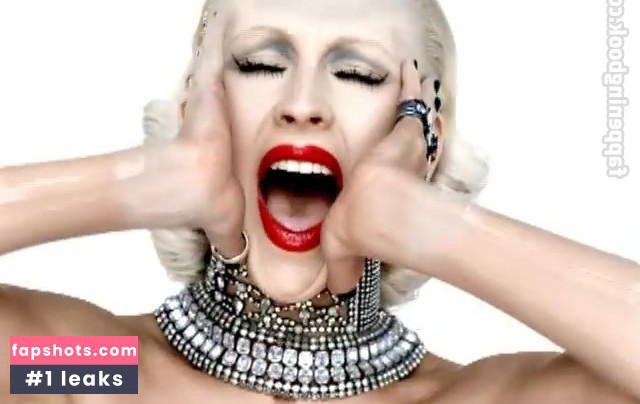 Christina Aguilera gallery photo #2477