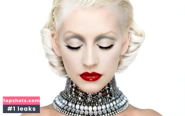 Christina Aguilera gallery photo #2479