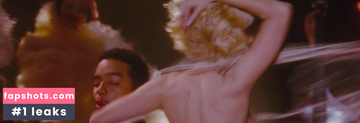 Christina Aguilera gallery photo #2541