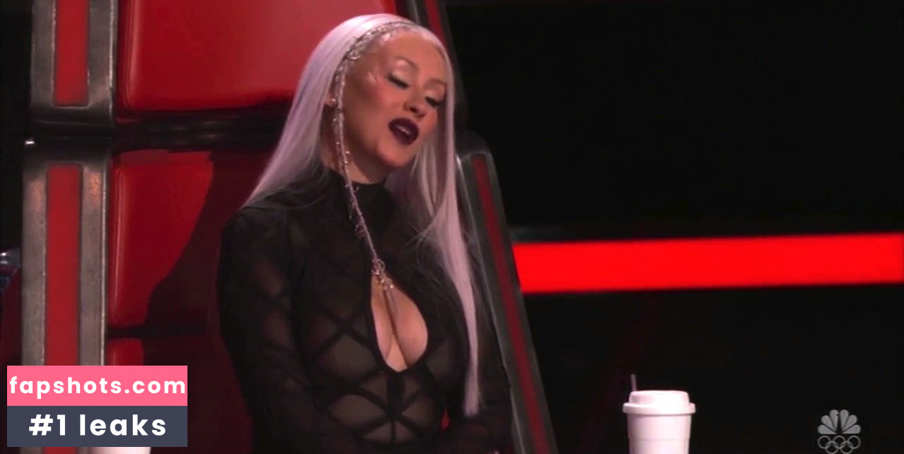 Christina Aguilera gallery photo #2642