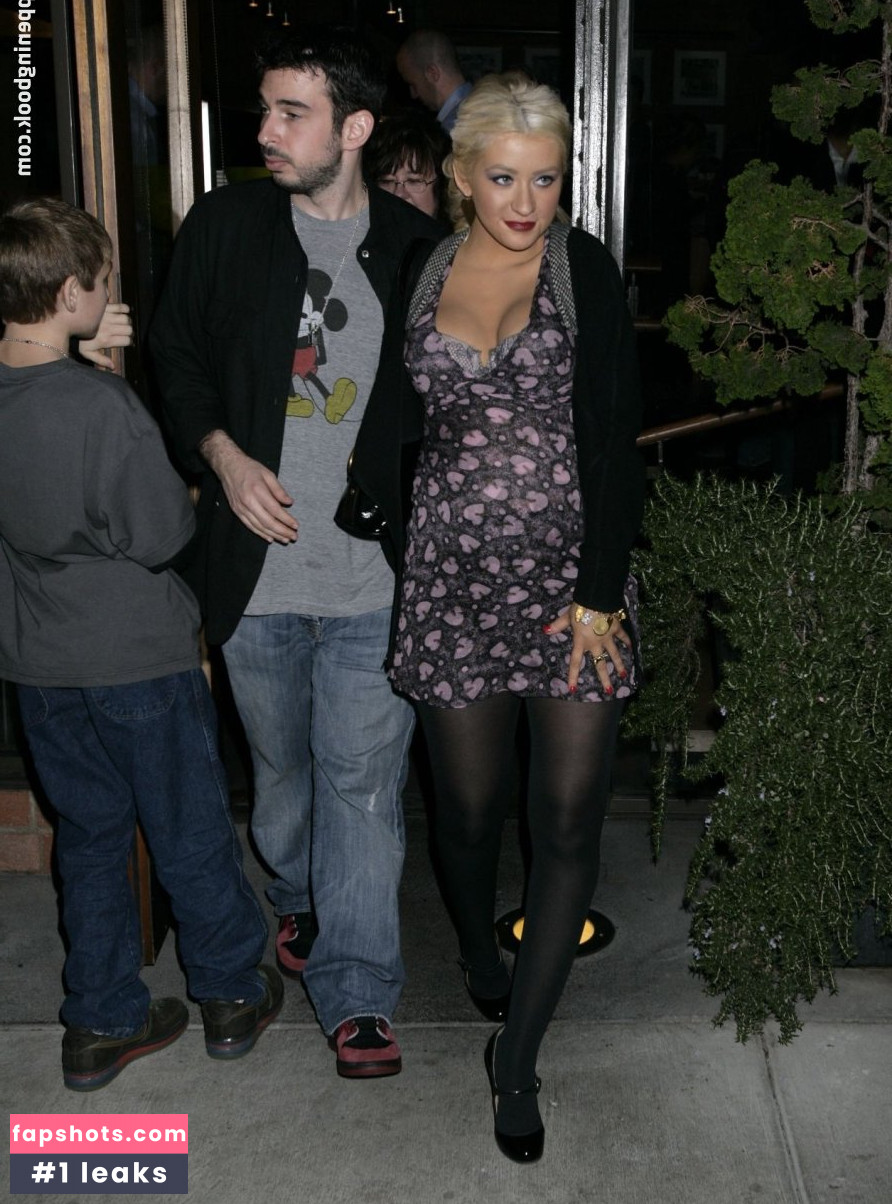 Christina Aguilera gallery photo #2697