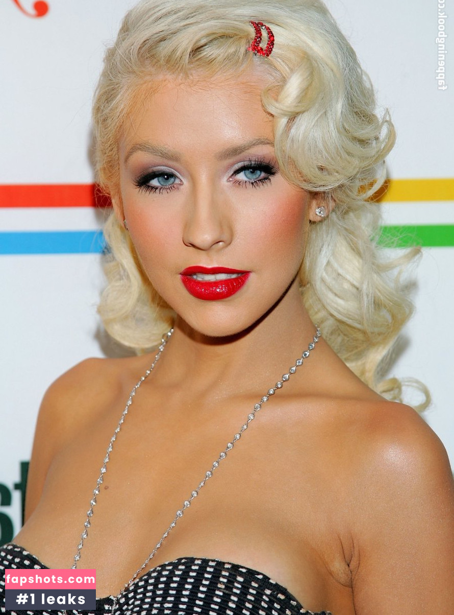 Christina Aguilera gallery photo #2862