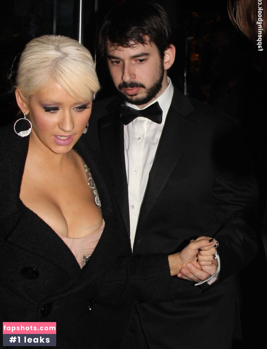 Christina Aguilera gallery photo #3015