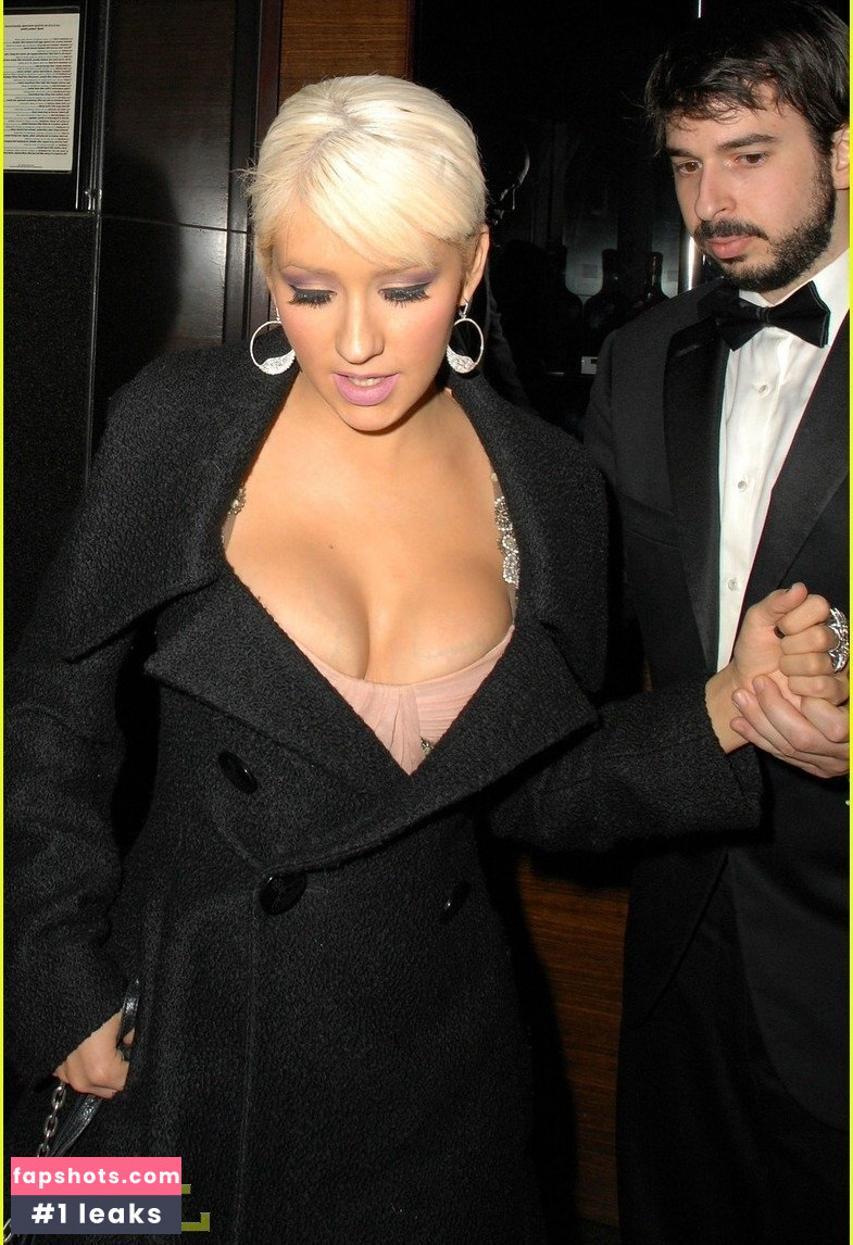 Christina Aguilera gallery photo #3031