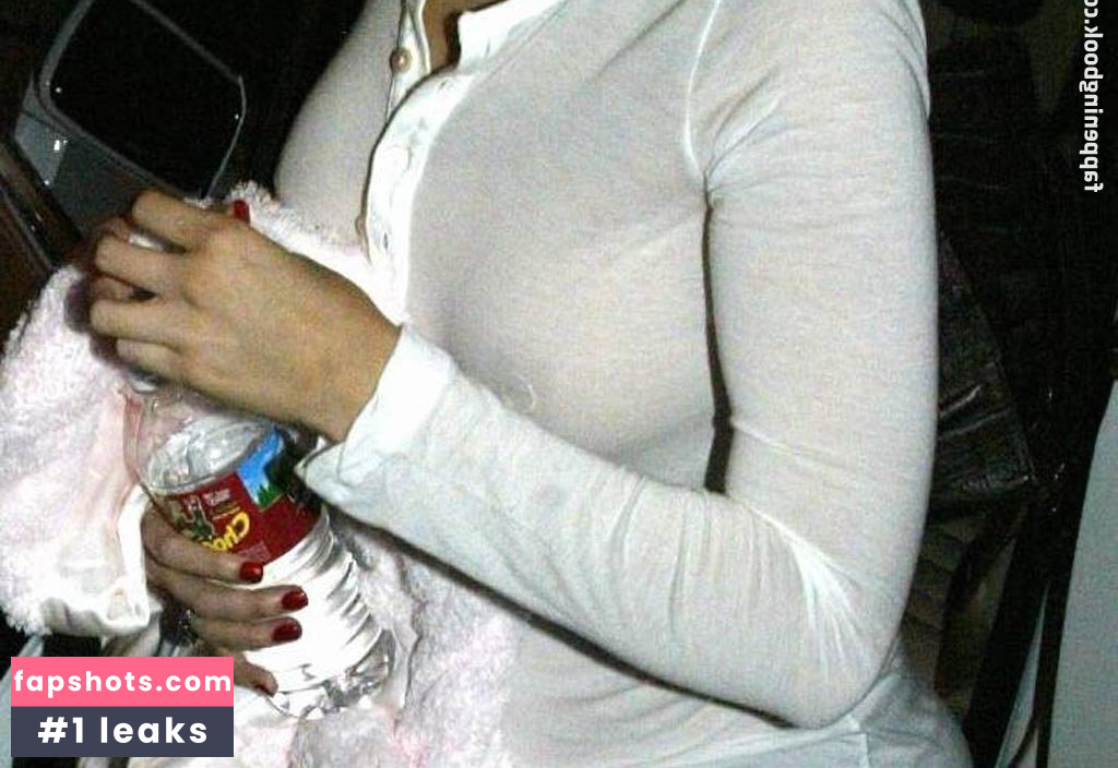 Christina Aguilera gallery photo #3036