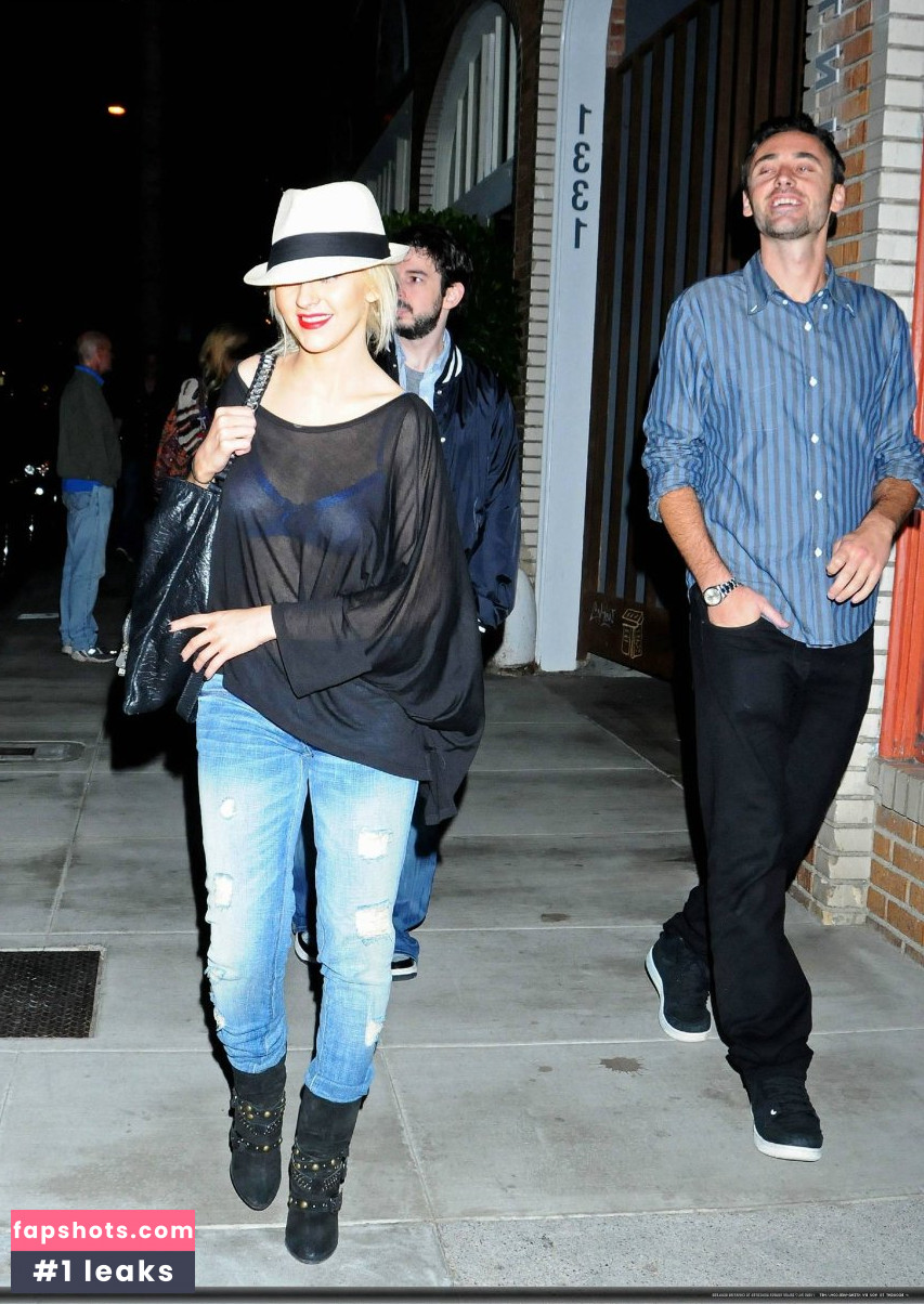 Christina Aguilera gallery photo #3100