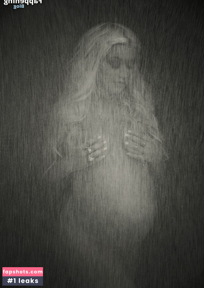 Christina Aguilera gallery photo #313