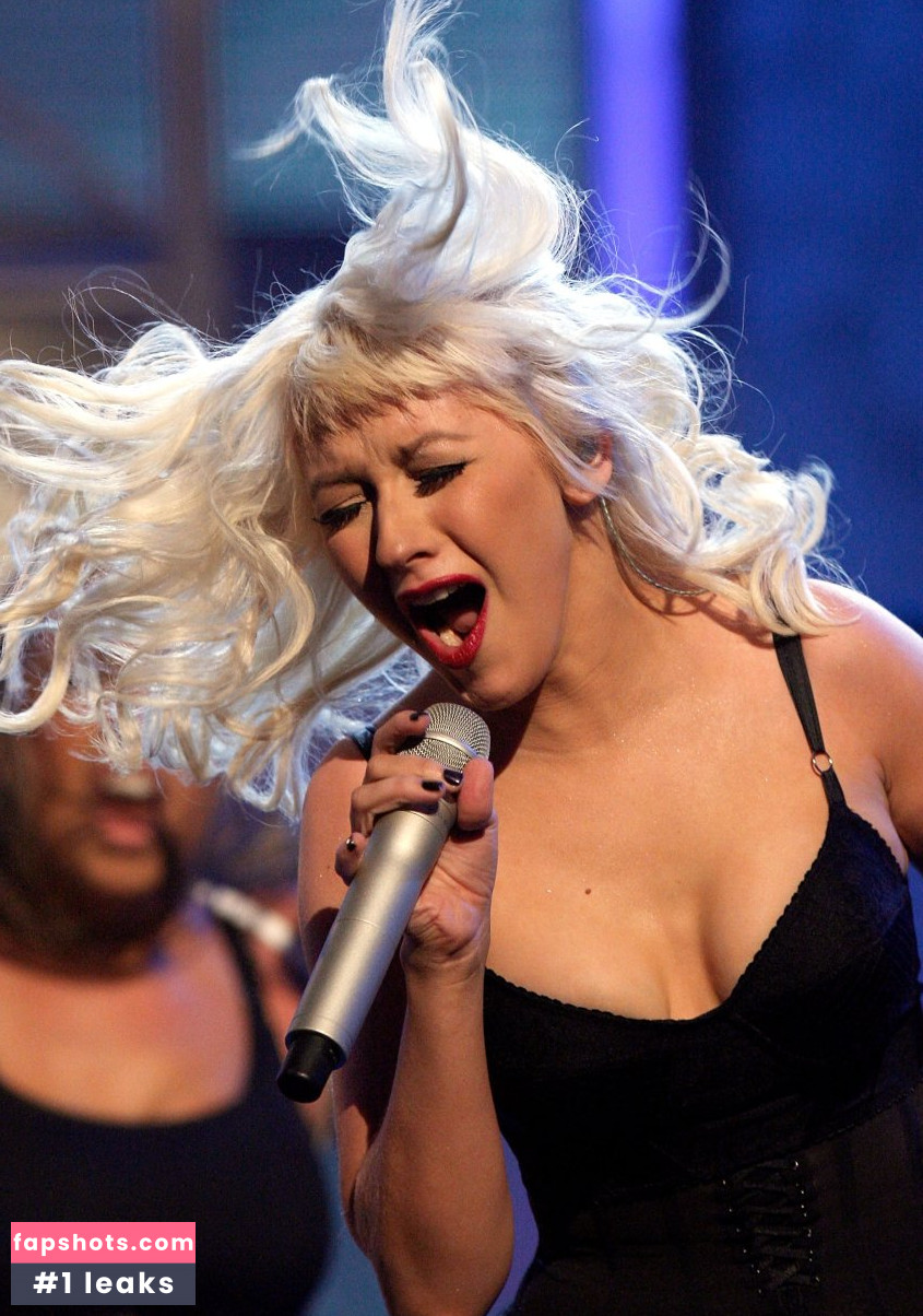 Christina Aguilera gallery photo #3128