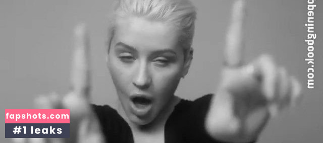 Christina Aguilera gallery photo #3279