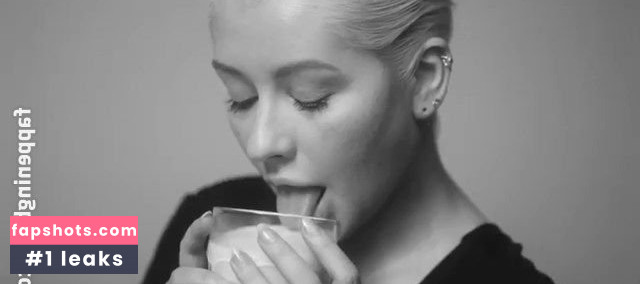 Christina Aguilera gallery photo #3282