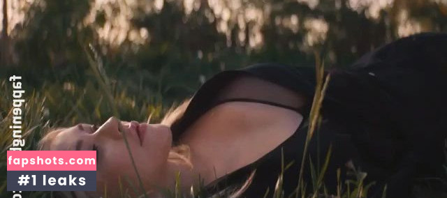 Christina Aguilera gallery photo #3289