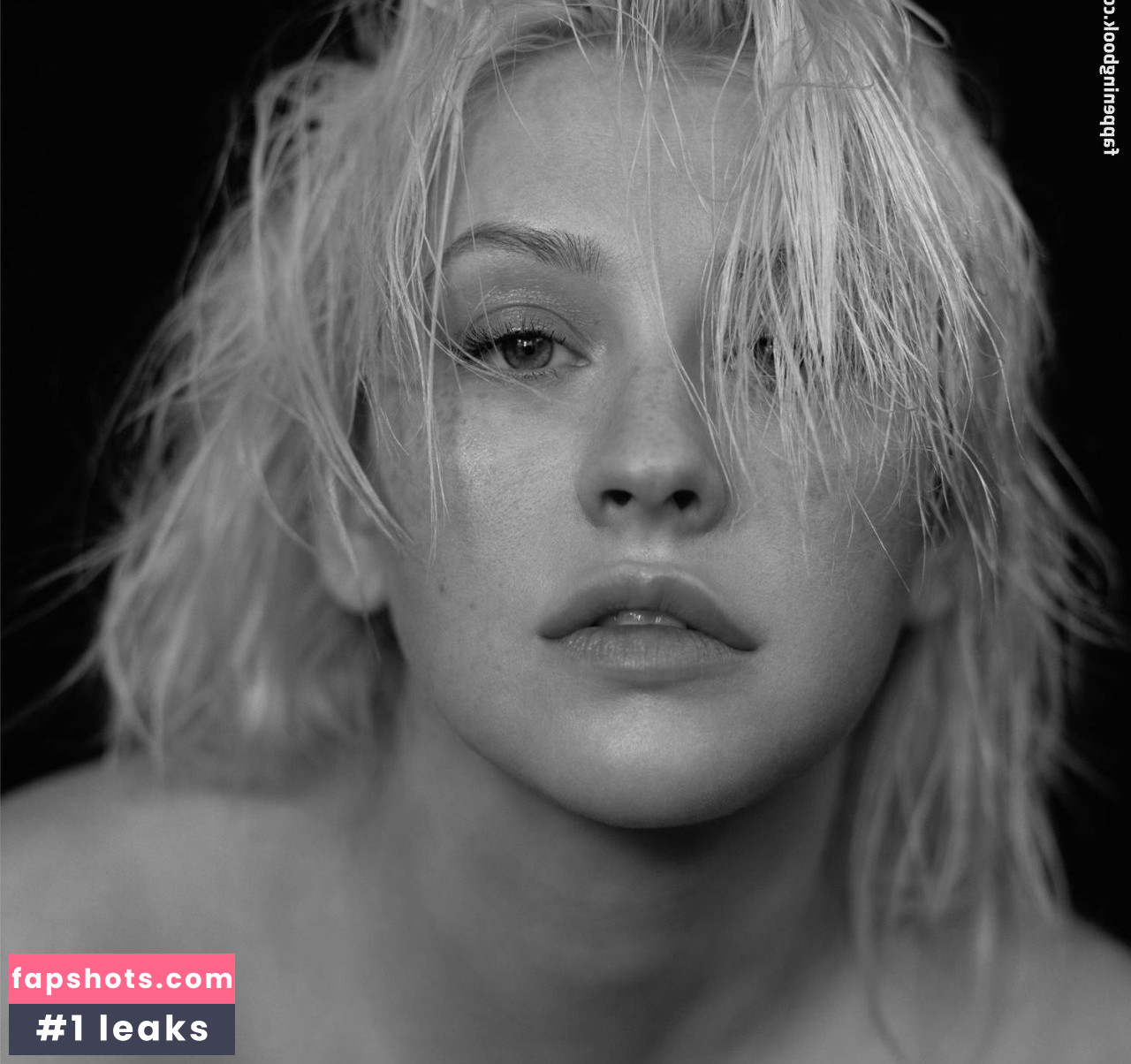 Christina Aguilera gallery photo #3300