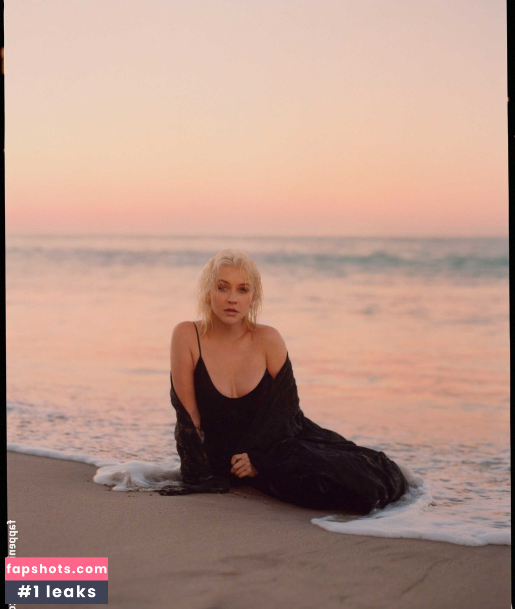 Christina Aguilera gallery photo #3309