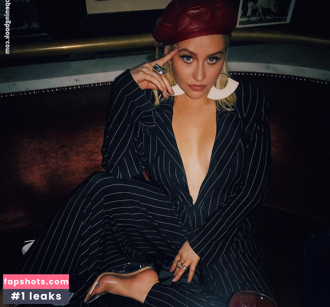 Christina Aguilera gallery photo #3331