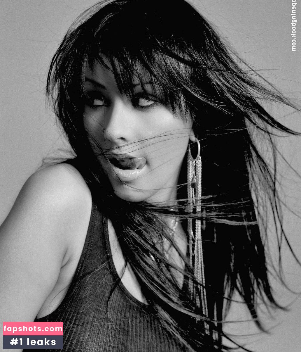 Christina Aguilera gallery photo #3356