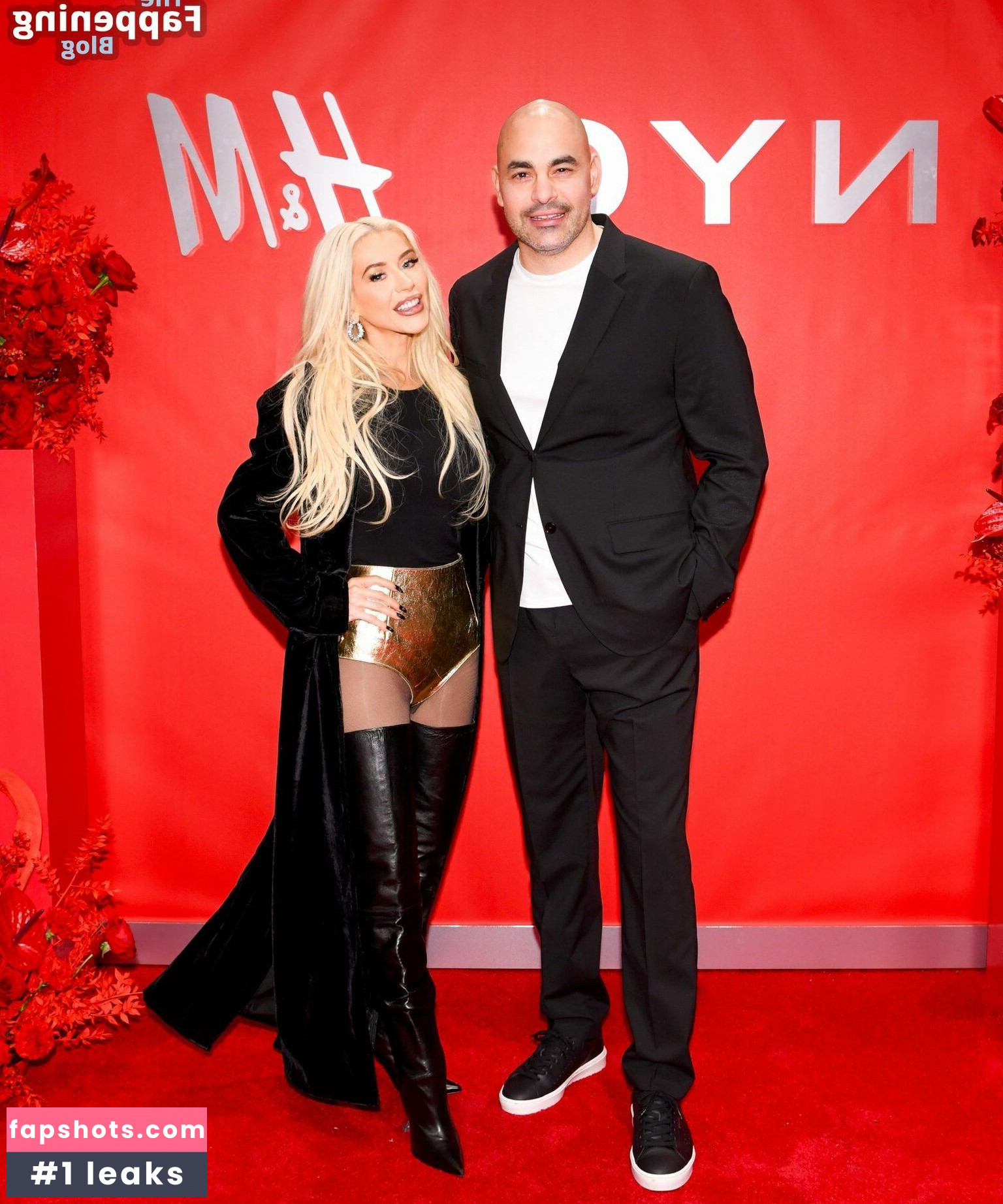 Christina Aguilera gallery photo #36