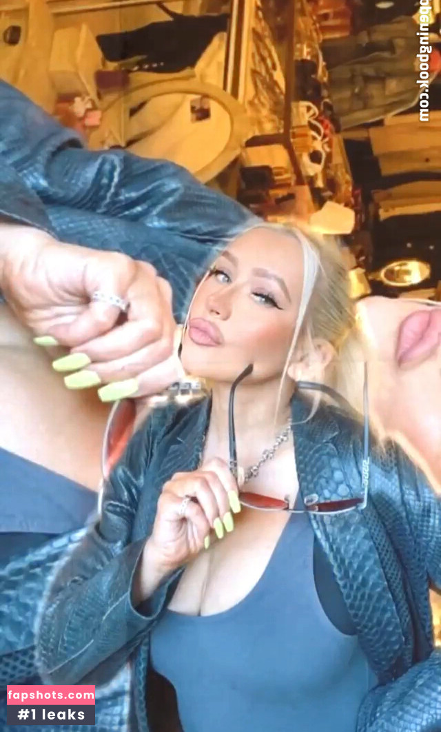 Christina Aguilera gallery photo #444