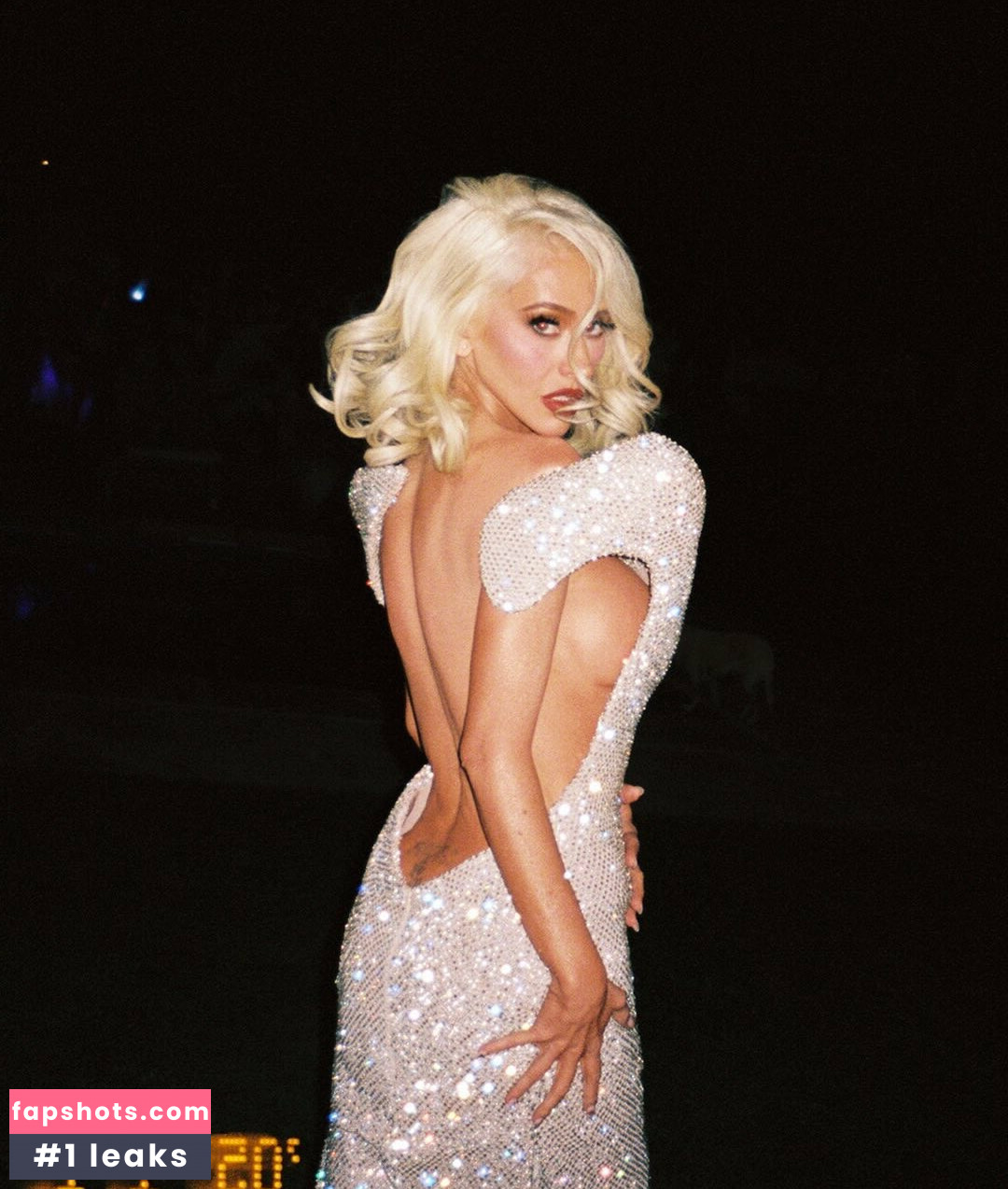 Christina Aguilera gallery photo #51