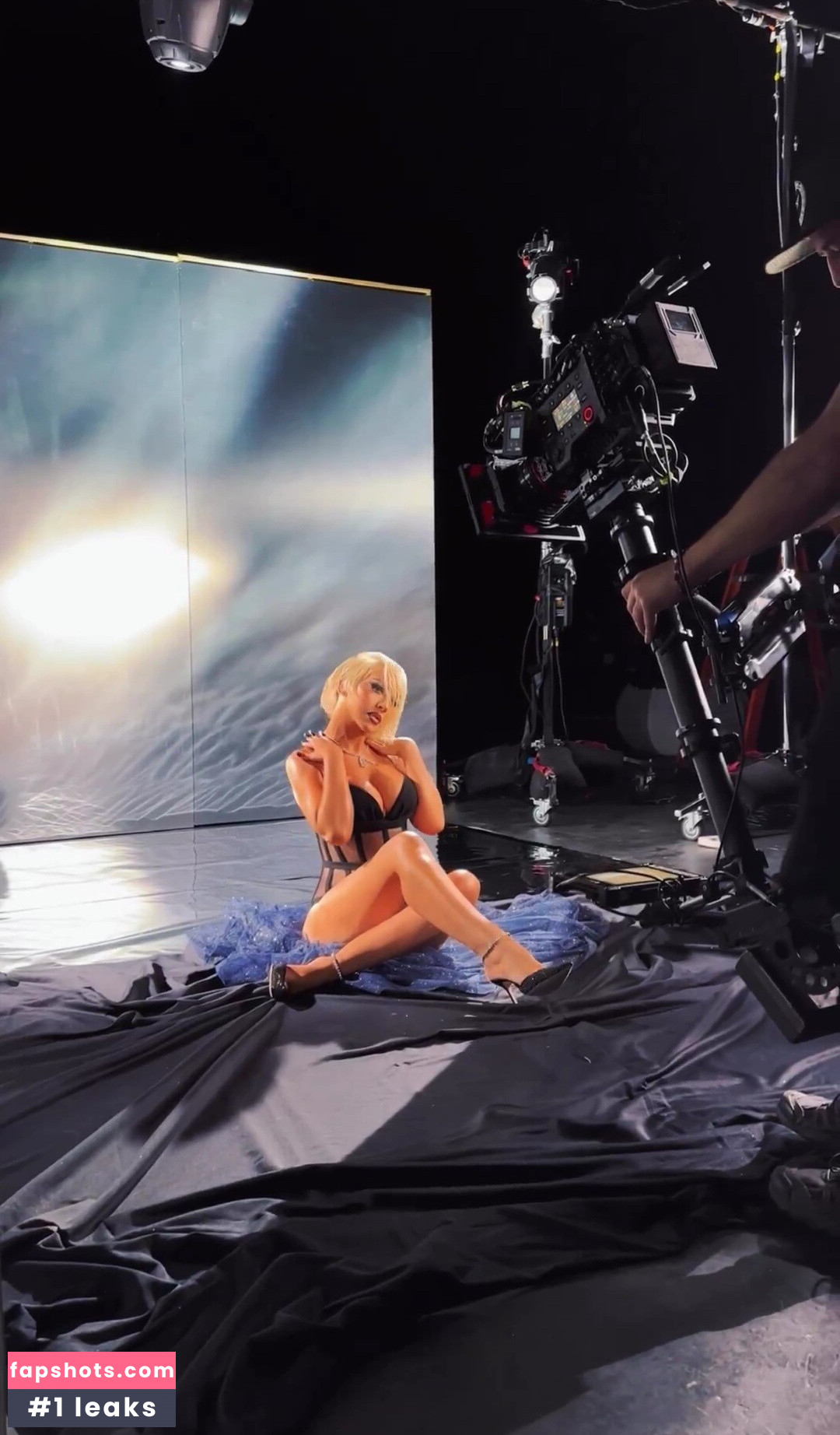 Christina Aguilera gallery photo #507