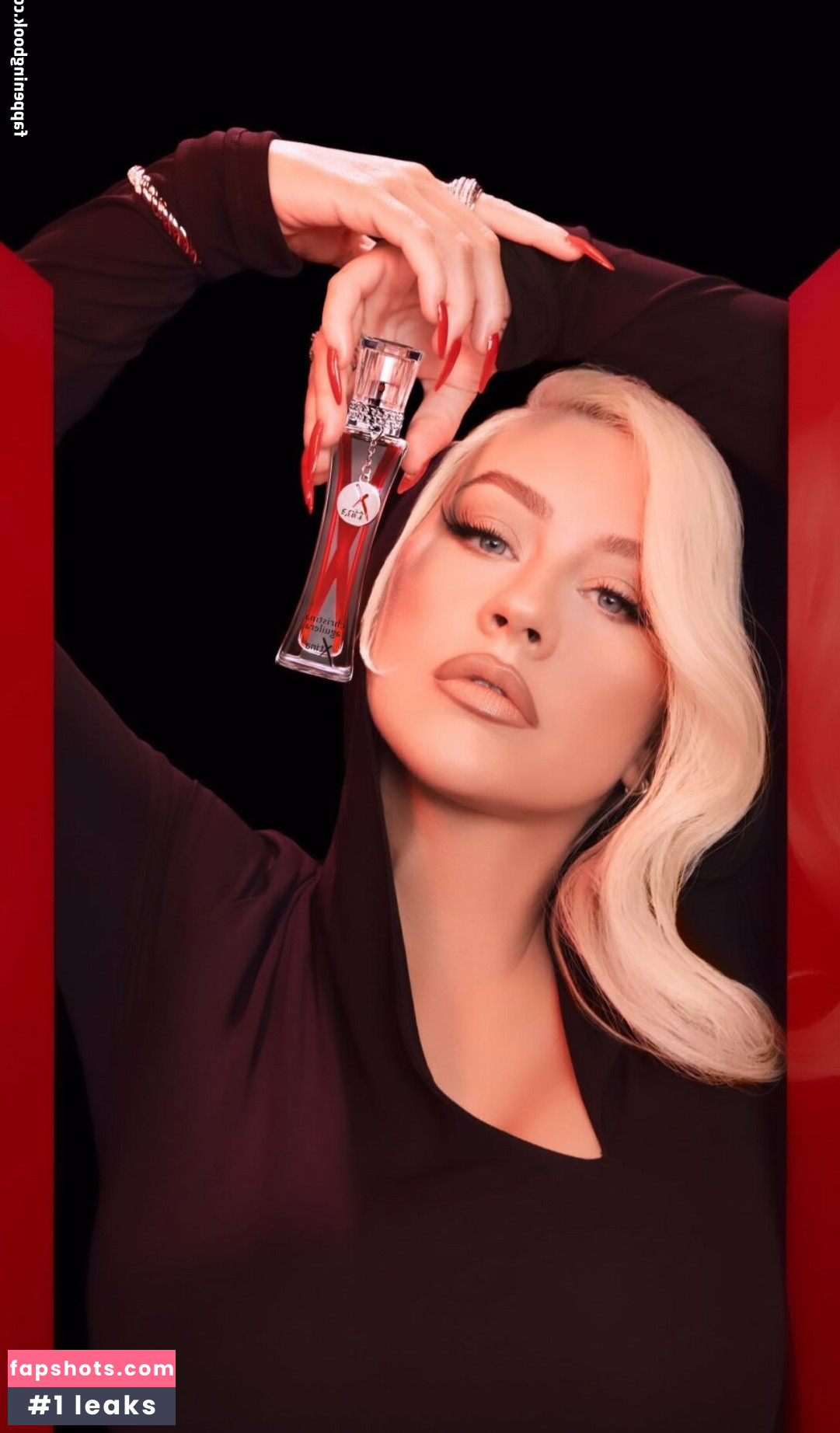 Christina Aguilera gallery photo #513