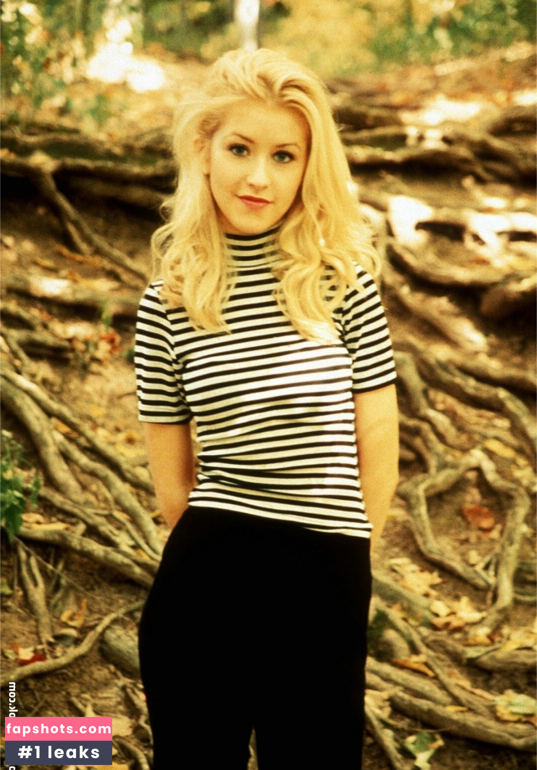 Christina Aguilera gallery photo #587