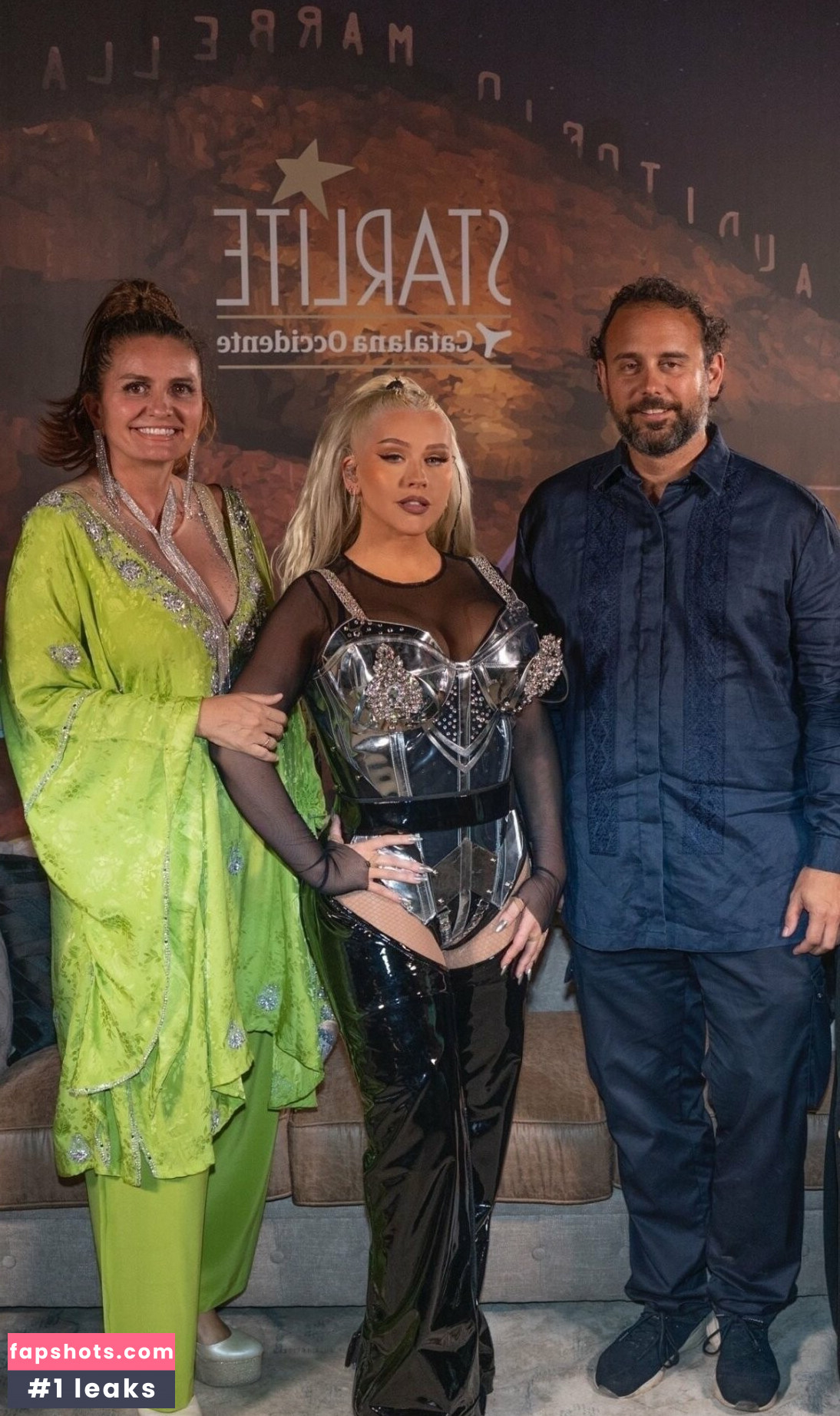 Christina Aguilera gallery photo #623