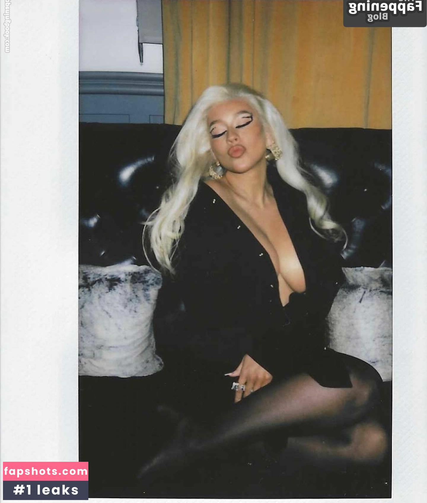 Christina Aguilera gallery photo #681
