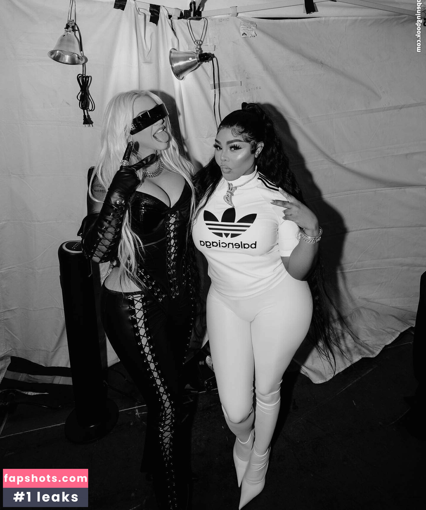 Christina Aguilera gallery photo #698