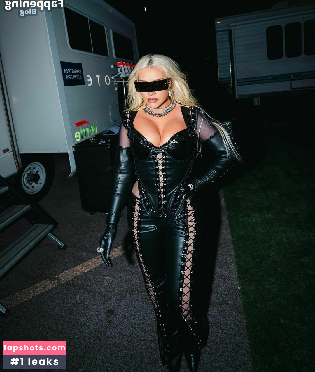 Christina Aguilera gallery photo #795