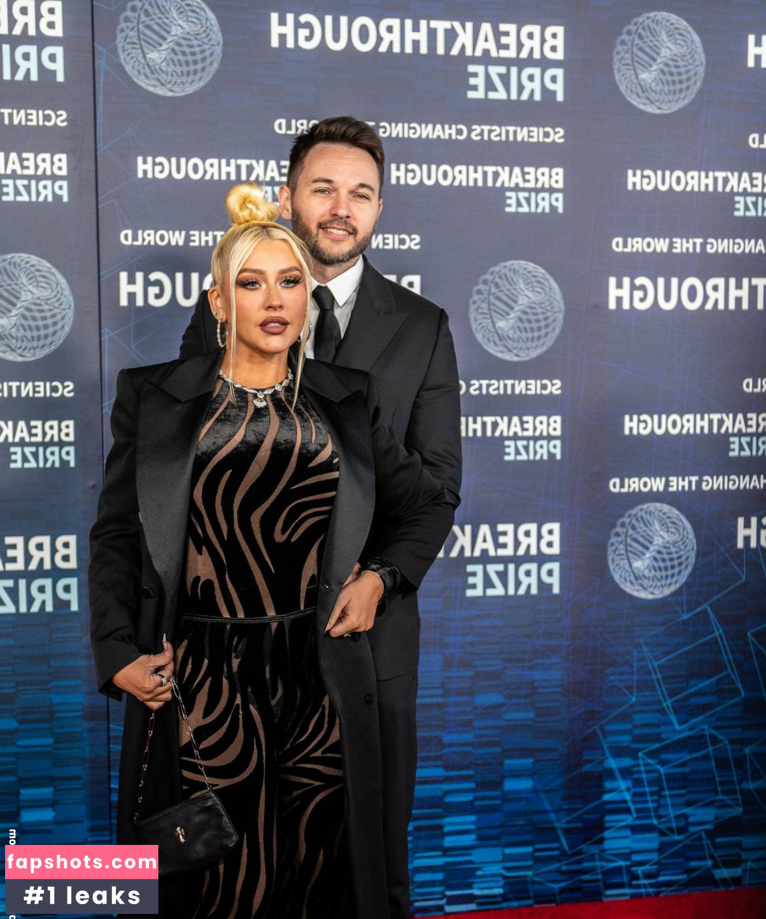 Christina Aguilera gallery photo #829