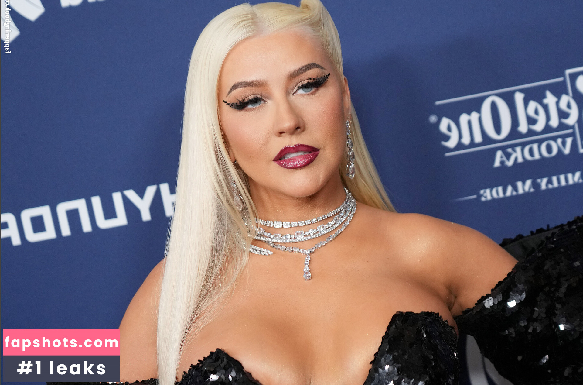 Christina Aguilera gallery photo #835