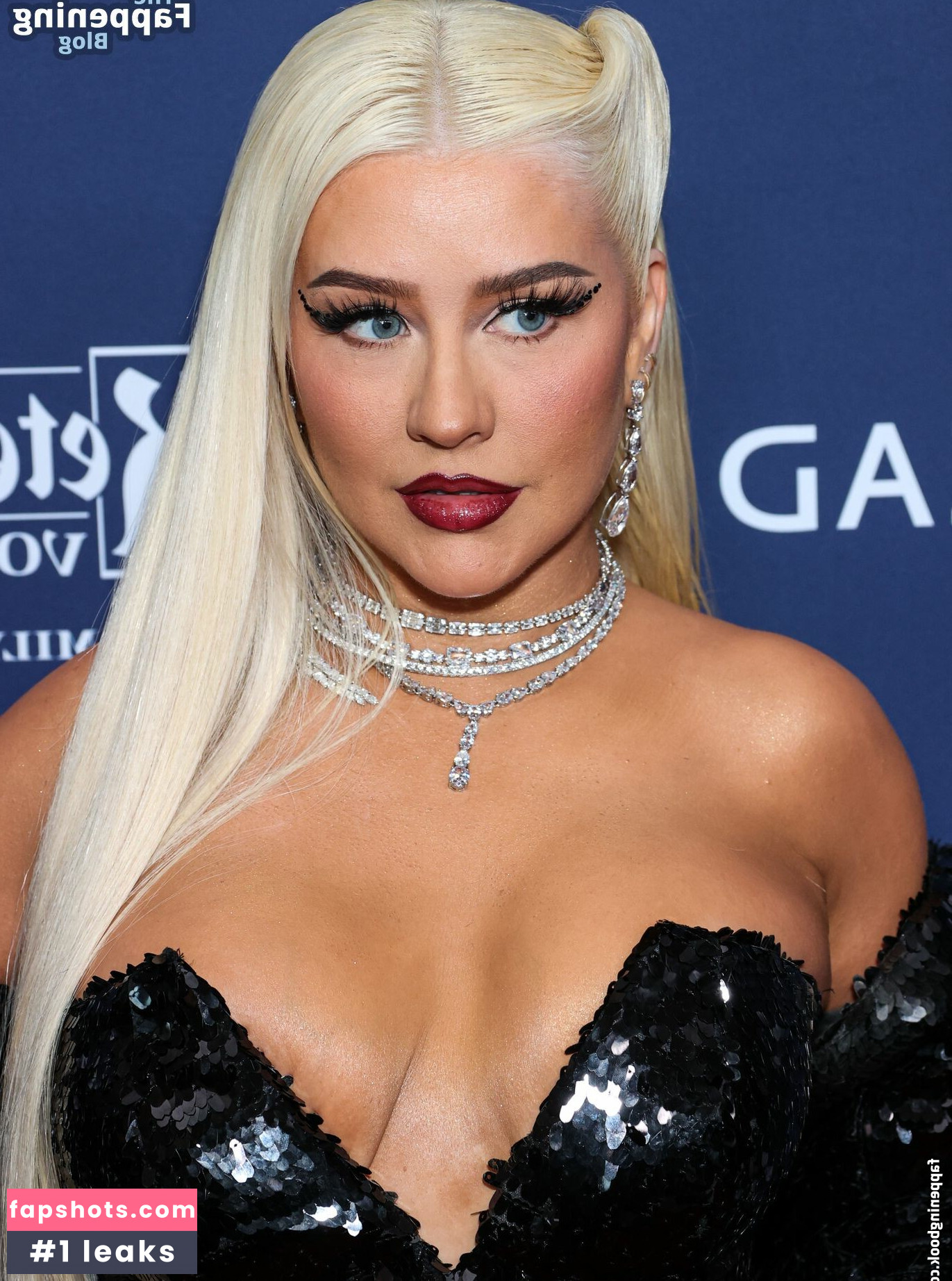 Christina Aguilera gallery photo #900