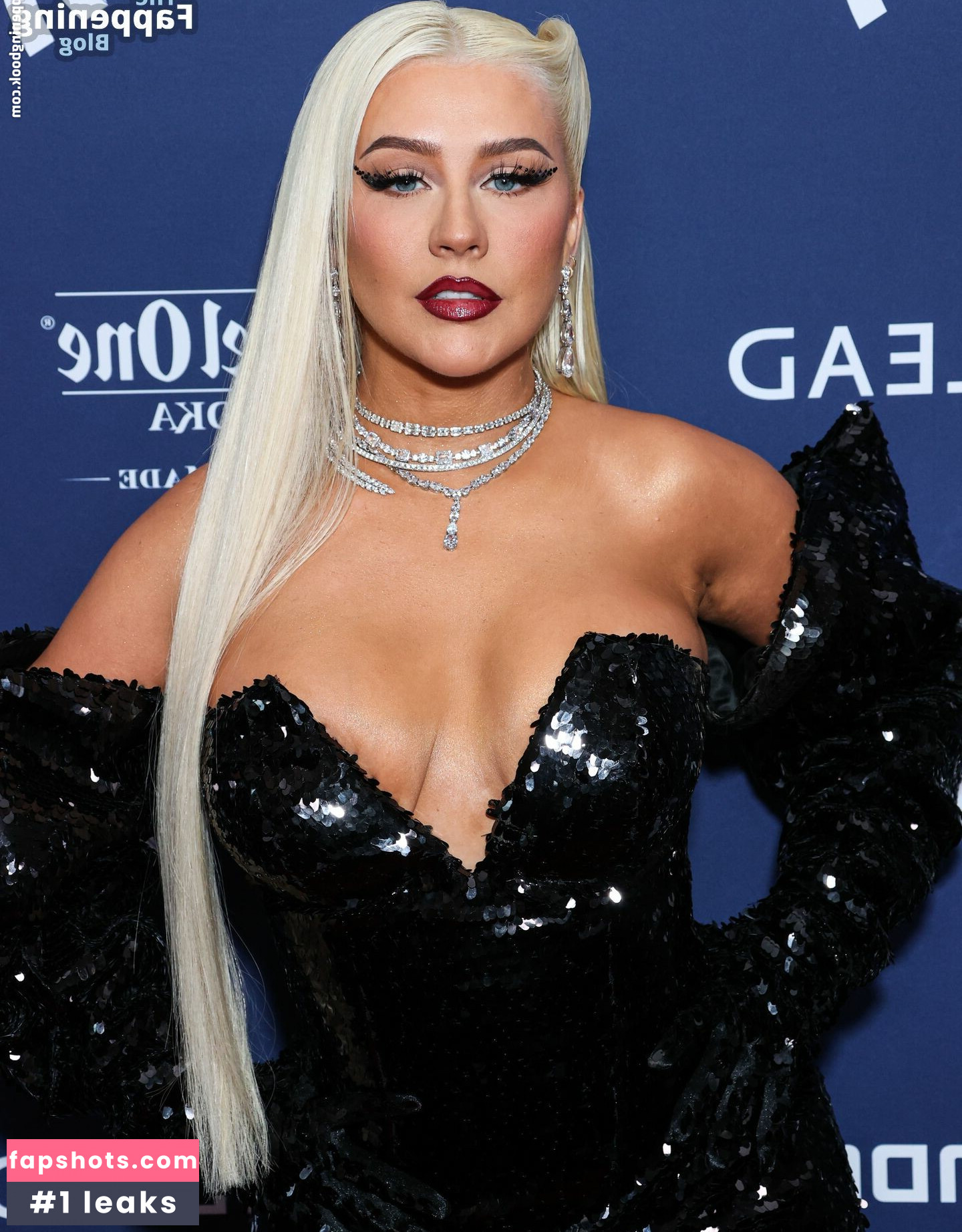 Christina Aguilera gallery photo #901