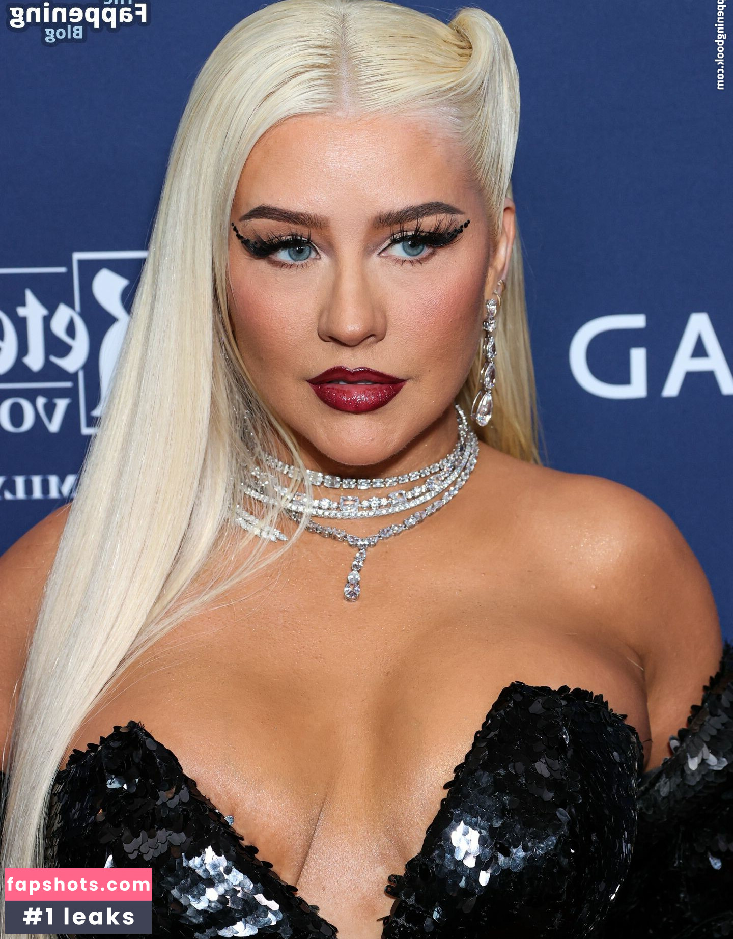 Christina Aguilera gallery photo #902