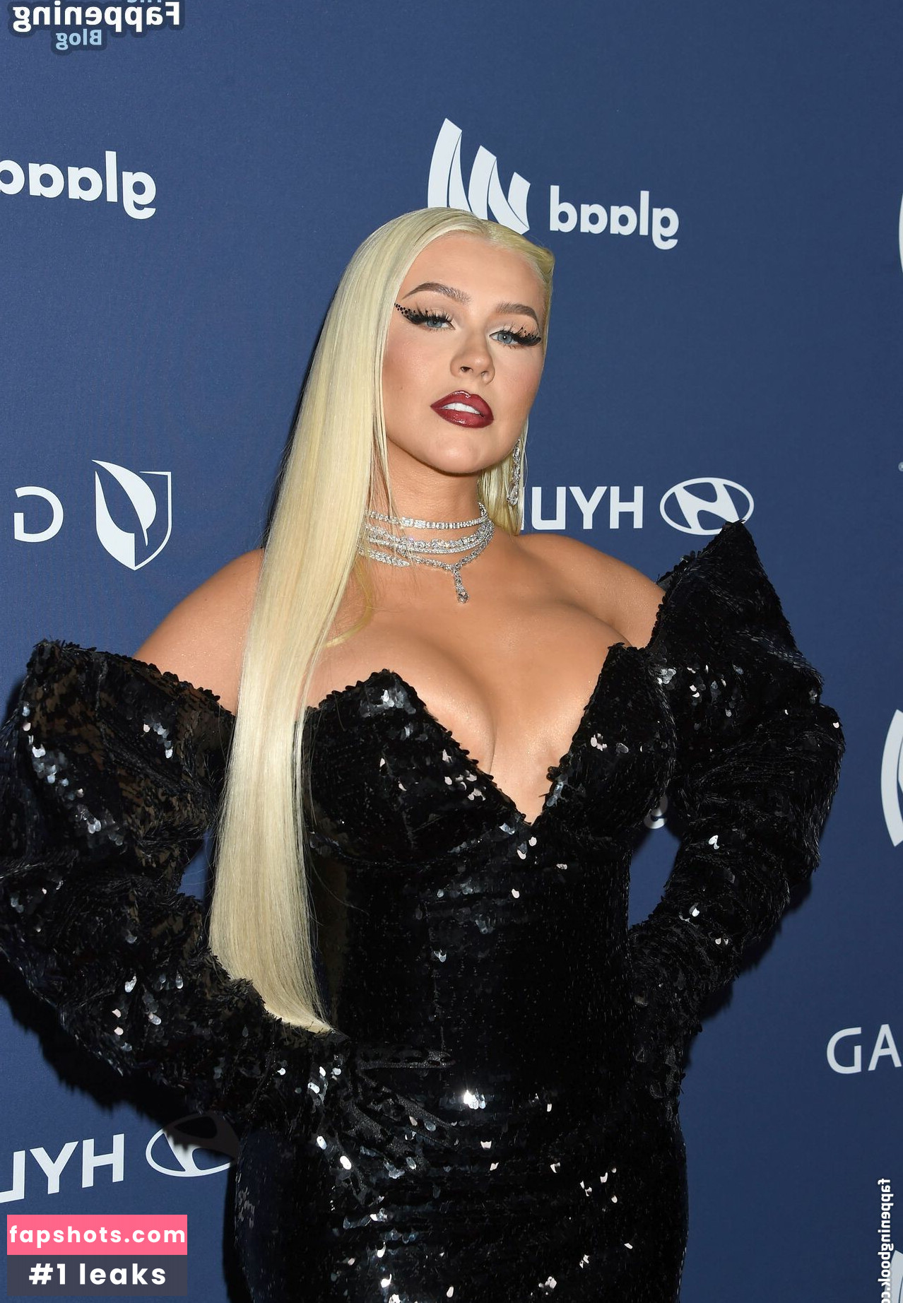 Christina Aguilera gallery photo #926