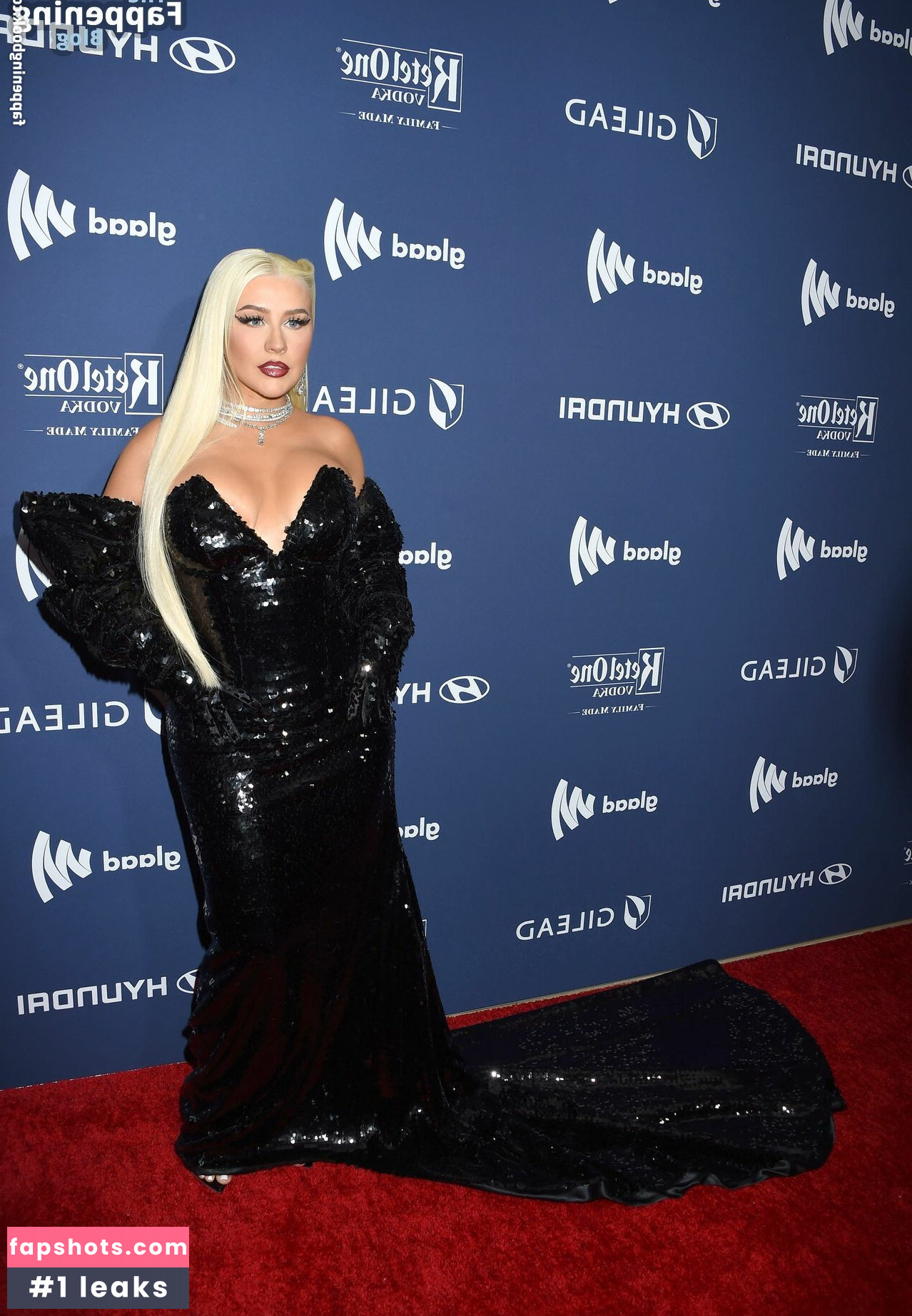 Christina Aguilera gallery photo #931