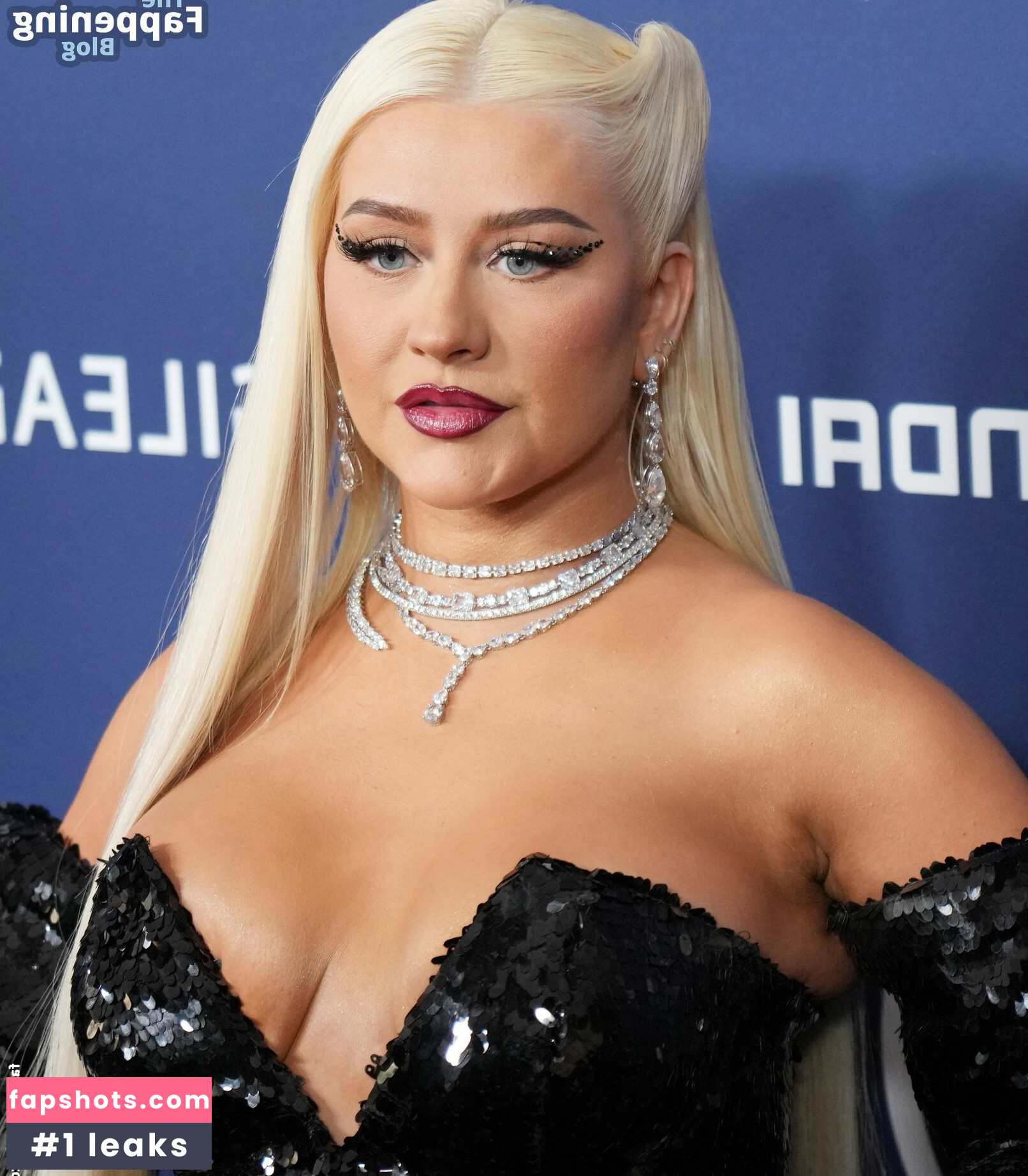 Christina Aguilera gallery photo #941