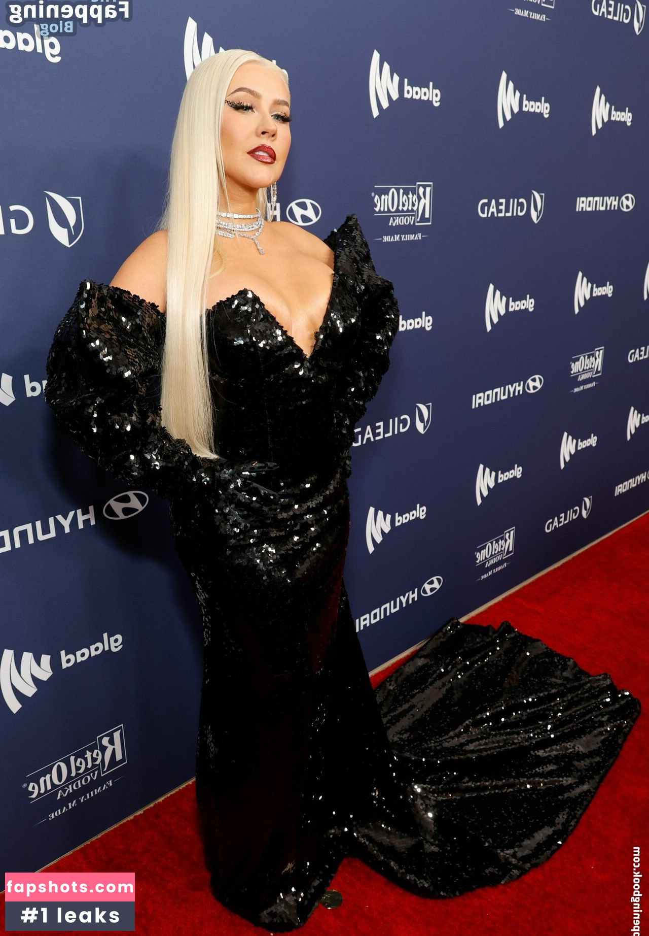 Christina Aguilera gallery photo #951