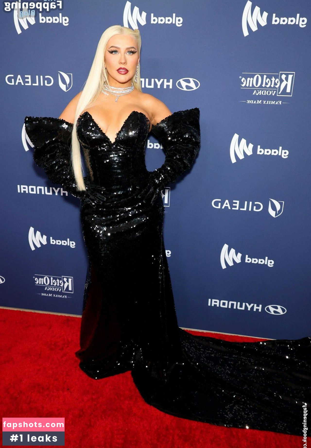 Christina Aguilera gallery photo #958