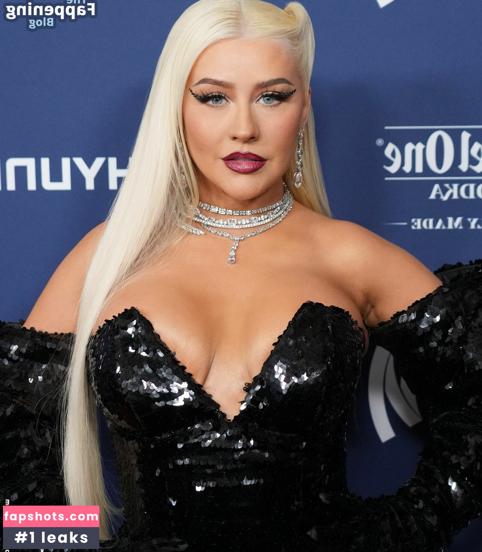 Christina Aguilera Nude Leaks OnlyFans Photos #986 - LeakJerk