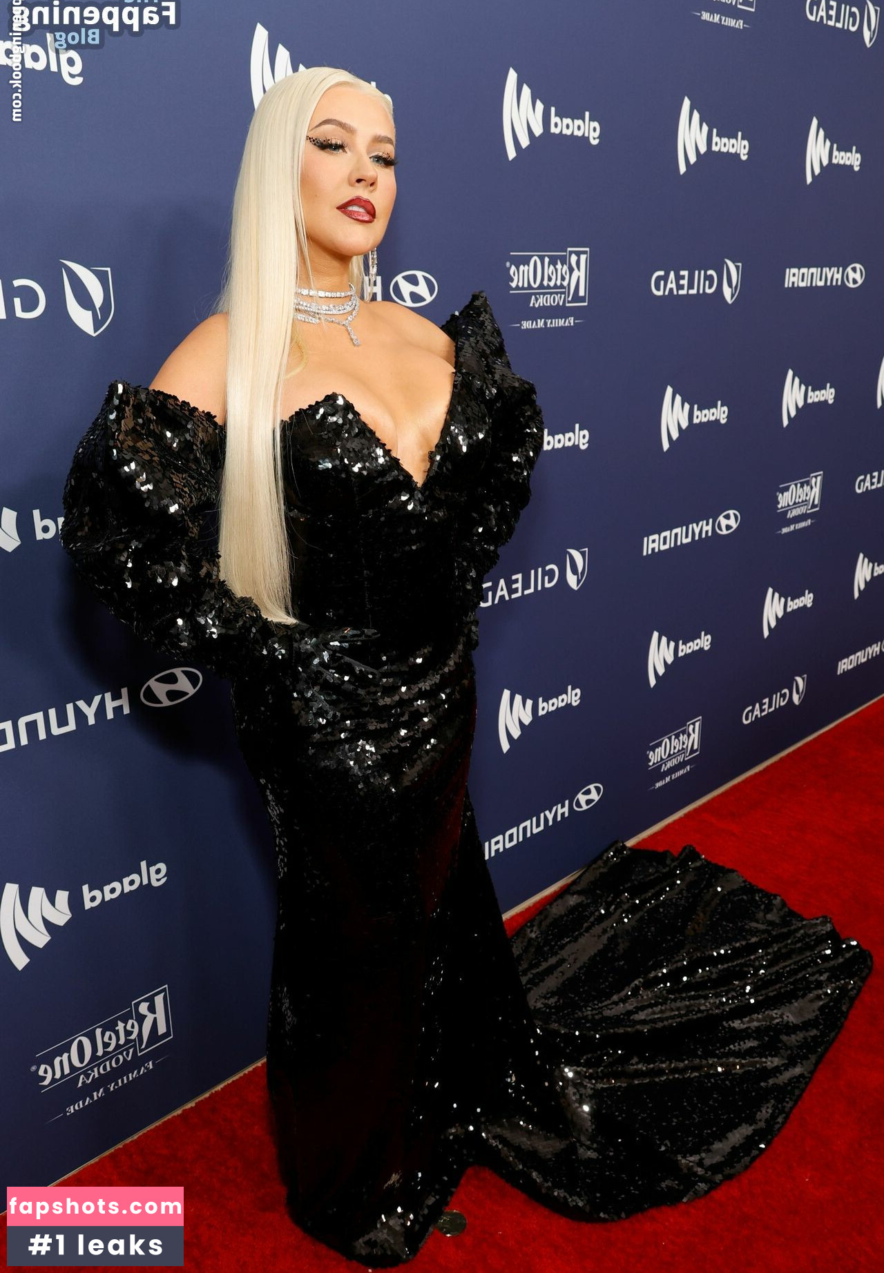 Christina Aguilera Nude Leaks OnlyFans Photos #990 - LeakJerk