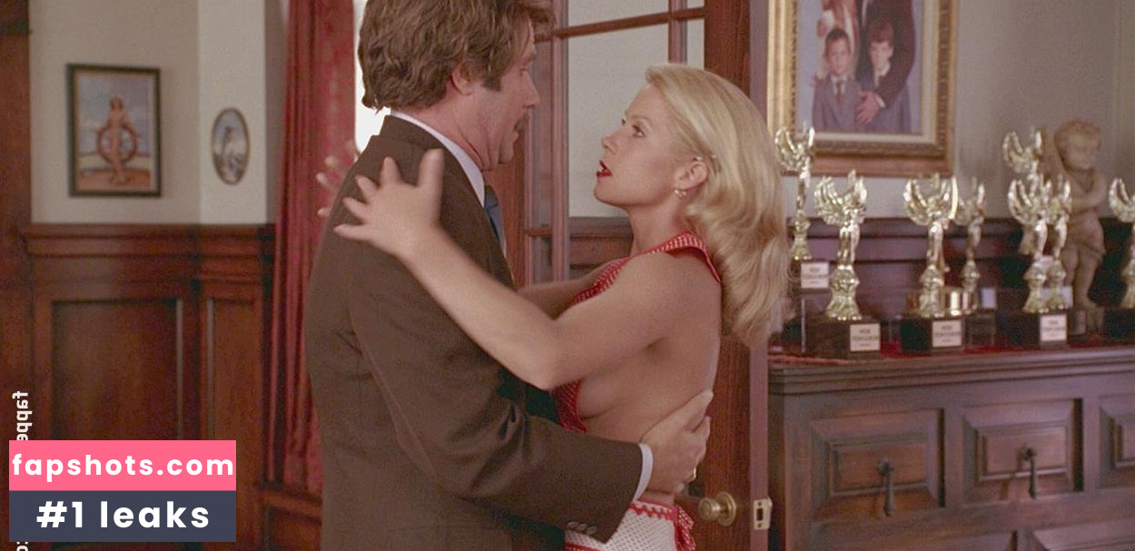 Christina Applegate gallery photo #156