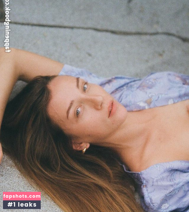 Christina Burunov gallery photo #3