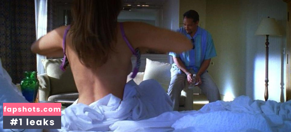 Christina Chambers gallery photo #5